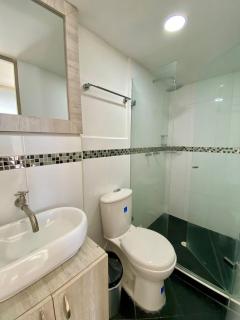 Modern High Floor Apartment in Poblado - Medellín - 3