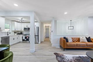 Cozy 3 Bedroom Haven - Decatur - 1