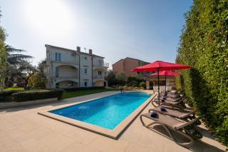 Standnahe Villa Mit Pool, Meerblick Und Pool - Poreč - 6