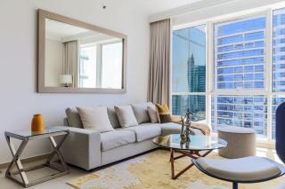 Luxury stay Private Beach Access - Dubai - 4