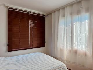 AT HOME, Sunny Emotional House, Free Parking, 3Q Beds, Attic Movie Theater - Busan - 8
