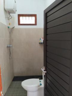 Uthehouse - Pacet - 2