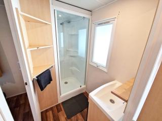 Traumhaftes Camping Urlaubshaus - 2
