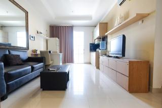 Spacious 2BR Bellezza Apartment By Travelio - Jakarta - 2