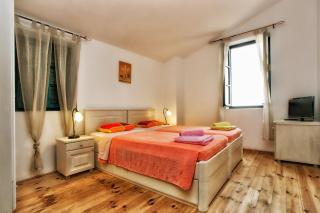 B&B Apart Hotel Paštrovski Konak - Sveti Stefan - 2