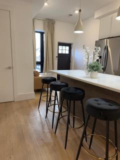 Modern, New 3 bed, 2 bath Apt near Manhattan - Jersey City - 2