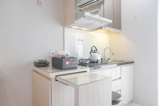 Well Designed and Cozy Studio at Bassura City Apartment By Travelio - Jacarta - 1