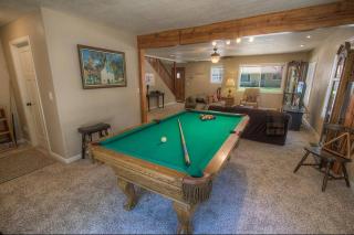 Corner Pocket Chalet home - 4