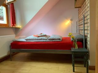 Dworek Świdwie, Górny Apartament & Harcówka - Tanowo - 3