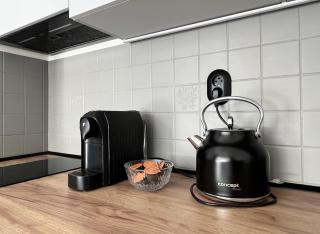 New cozy studio, AC & Free private parking - Bratislava - 3