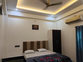 Om Mukunda Homestay - Ujjain - 5