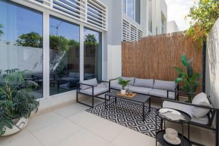 Frank Porter - Avencia 44 - Dubai - 9