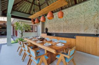 Villa Mahkota Seminyak - Seminyak - 4