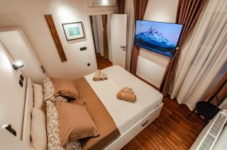 SIX IN THE CITY Apartment, LJUBLJANA - 9