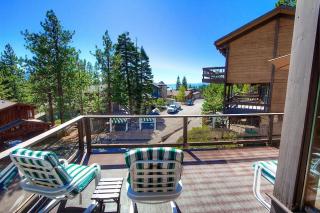 Inclining View home - 0