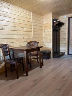 Burger Trostyan Guest House - 3
