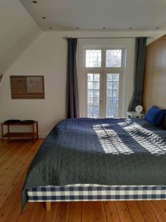 Classic 260 m2 villa near lake - 8