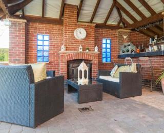Wild Acorns Retreat - - 1
