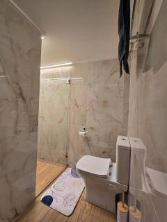 Dream Home Apartment by Metro - 3