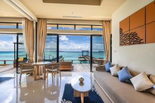 Angsana Velavaru In-Ocean Villas, 2 guests Free Seaplane for stay 7 nights and above - 1