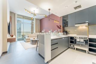 High-Rise 1BR with Lake and City Views and Minutes to Metro, MBL Royal, Jumeirah Lake Towers by Deluxe Holiday Homes - 6
