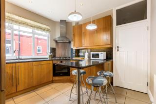 Elegant 1BR Apt with Garden Near Neasden Station - Londra - 1