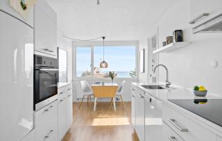 Two-Bedroom Holiday Home In Allinge - 3