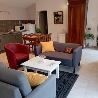 Gîte avec piscine partagée - Saint-Martial-Viveyrol - 7
