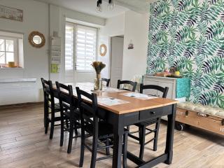 Le So Wild, maison avec jardin clos, terrasse aménagée, 5 mn à pied commerce, terrain de tennis, à 800 m de la plage d'Omaha beach jeux arcade, jouets, matériel jeunes enfants enfants, table ping-pong - Vierville-sur-Mer - 8