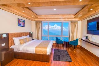 Divine The Celeste, Pelling - 5