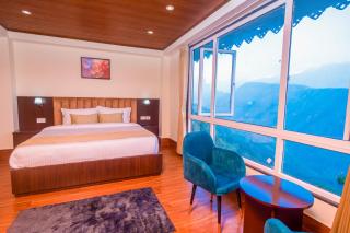 Divine The Celeste, Pelling - 8