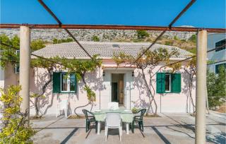 Stunning Home In Lokva Rogoznica - Lokva Rogoznica - 9