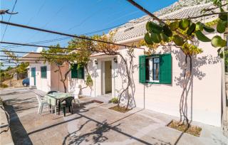 Stunning Home In Lokva Rogoznica - Lokva Rogoznica - 5