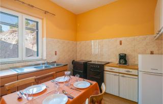 Stunning Home In Lokva Rogoznica - Lokva Rogoznica - 7
