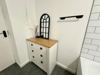 City Haven - 2 Bed in Sheffield - LuxeSuites - - 6