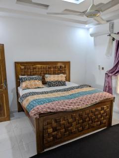 Demure Apartment - Madina Sey Kunda - 1