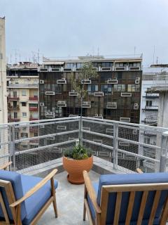 Domus City Apartment with wonderful balcony - Salonicco - 8