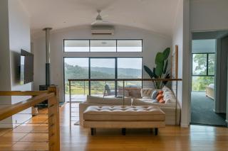 Luxury Hilltop Hideaway Private Outdoor Bath Stunning Hinterland Views - Mapleton - 0