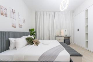 Veluxa - Renovated 1BHK next to Golf - 5