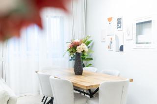 Veluxa - Renovated 1BHK next to Golf - 4