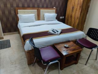 Hotel Maharaja - Gurgaon - 1