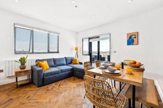 3 Bedroom Flat with Sea View and Roof Terrace - Brighton & Hove - 0
