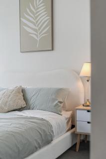 47OP Elegant Parkview Abnb-Style 2BR Retreat with Free Parking - Sidney - 2