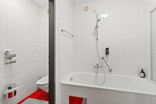 15 min to City Center I Paid Parking I Fast Wifi - Vienne - 5