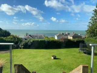 Spacious home with amazing views - Folkestone - 2