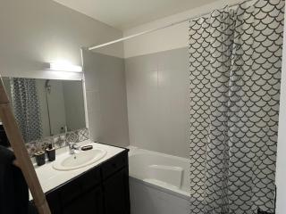 Appart au pied du T2 La Défense Paris - 1