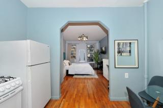 Upper E Side Spacious Studio! - 7