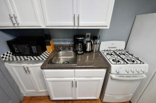 Upper E Side Spacious Studio! - 6