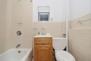 Upper E Side Spacious Studio! - 3
