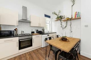 Cosy Split-Level 3BR Flat in Crystal Palace - Crystal Palace - 5